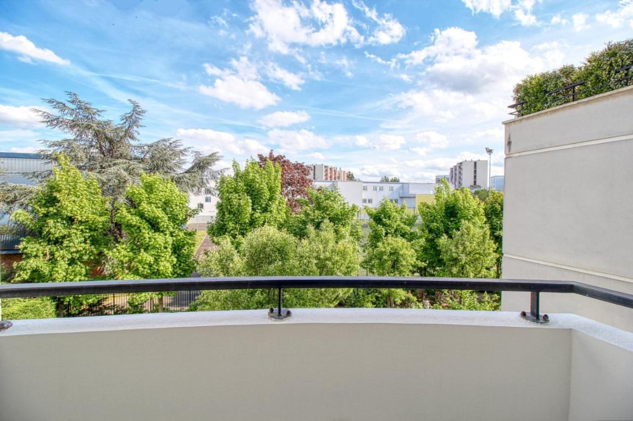 Appartement Proche U Arena Et La Defense Nanterre Buitenkant foto
